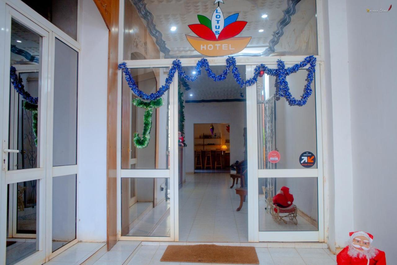 Lotus Hotel Antsiranana Екстериор снимка