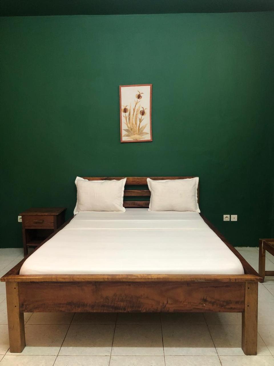 Lotus Hotel Antsiranana Екстериор снимка
