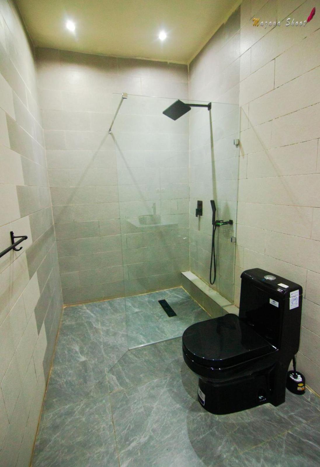 Lotus Hotel Antsiranana Екстериор снимка