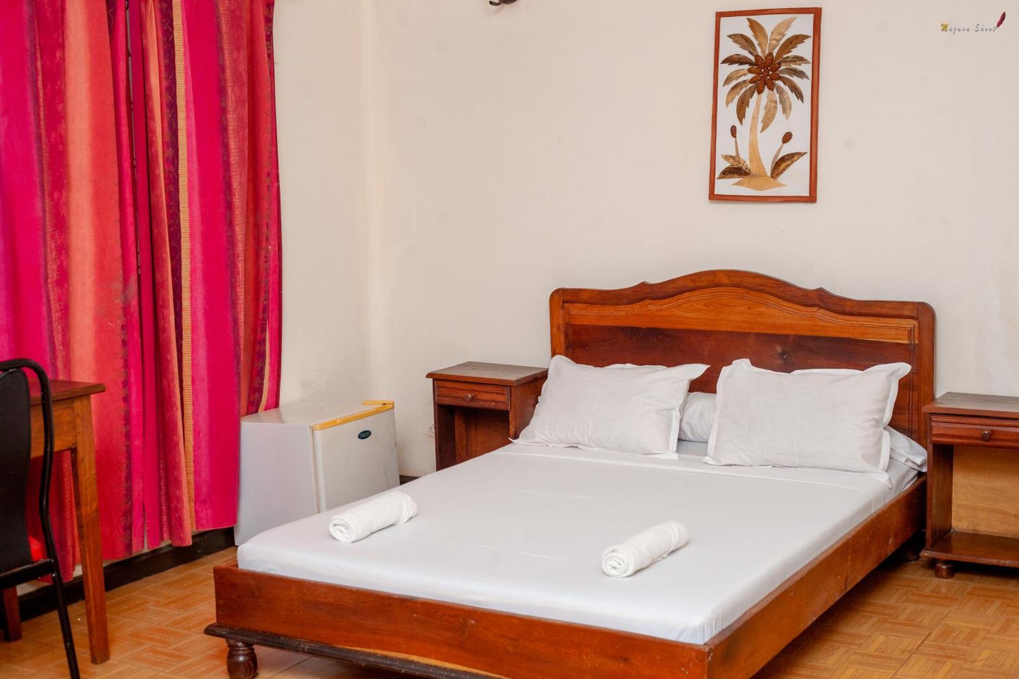 Lotus Hotel Antsiranana Екстериор снимка